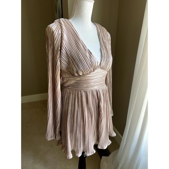 NWT Lulus Plisse blush pleated romper size Small - Picture 5 of 8